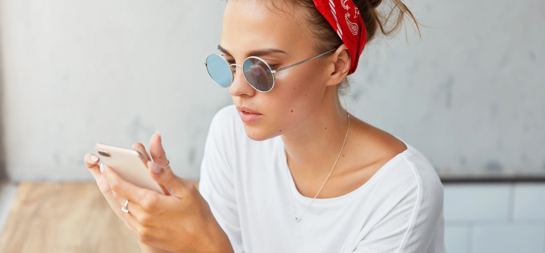 Reading Mobile Messages